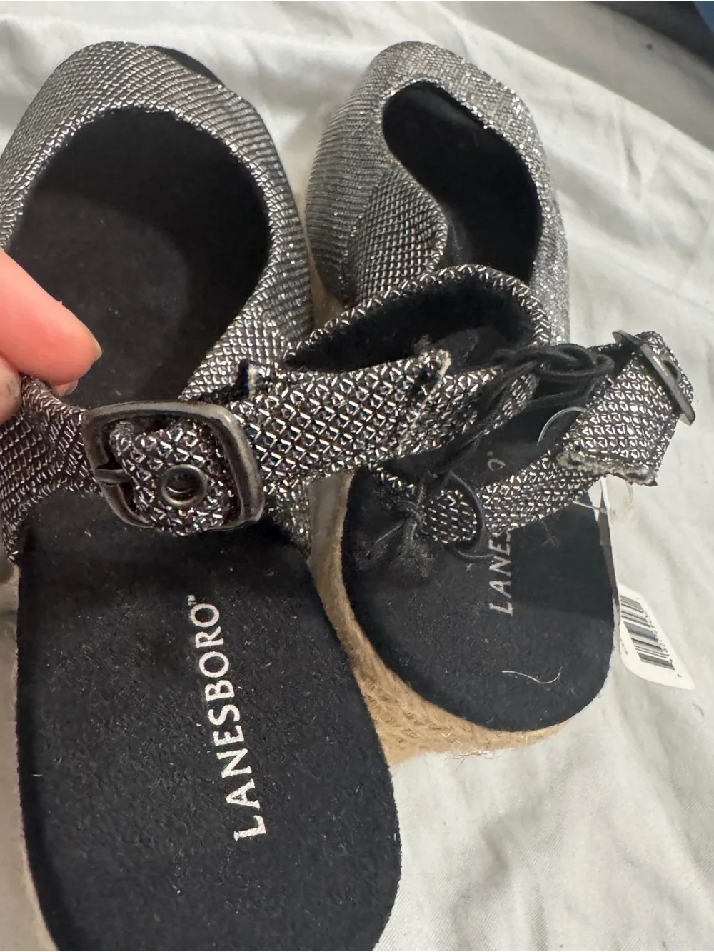Lanesboro women size 8.5 shiny black fabric man made material wedged rope sandal